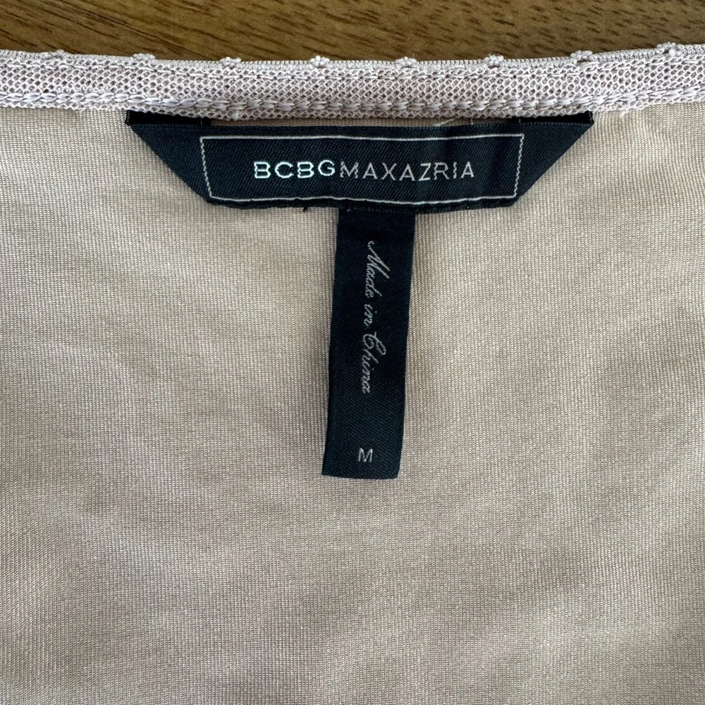 BCBGMaxAzria Blush Lace Detail Dress size M - Picture 3 of 4